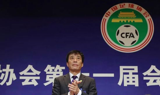 在小组赛中，你会预期曼联挑战小组头名和16强席位，不过根据我们的经验，我可以告诉你，这是一个困难的小组。